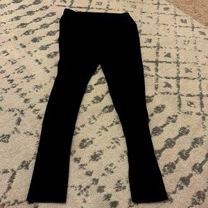 Black leggings with pockets